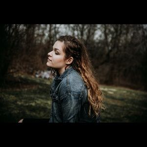 Meet your Posher, Hope